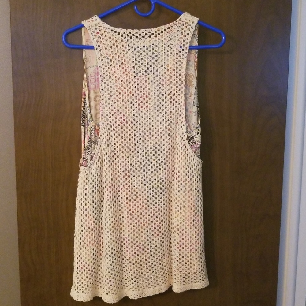 Hem & Thread Summer Tank - Picture 3 of 4